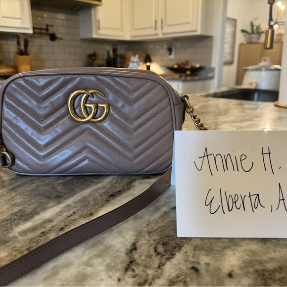 SOLD!!!๐ Gucci Camera Bag Dusty Pink (beige) Leather Small ๐ - Picture 4 of 10